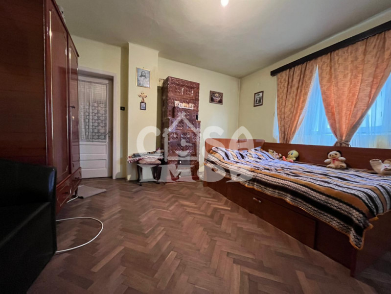 Casa P+1 cu teren 980 mp curte si gradina aproape de gara