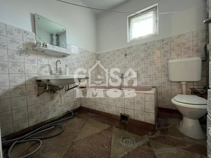 Casa P+1 cu teren 980 mp curte si gradina aproape de gara