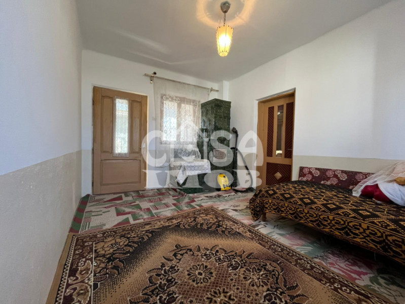 Vanzare 3 corpuri de casă pe același teren - locuinta multifamiliala