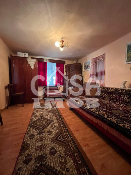 Vanzare 3 corpuri de casă pe același teren - locuinta multifamiliala