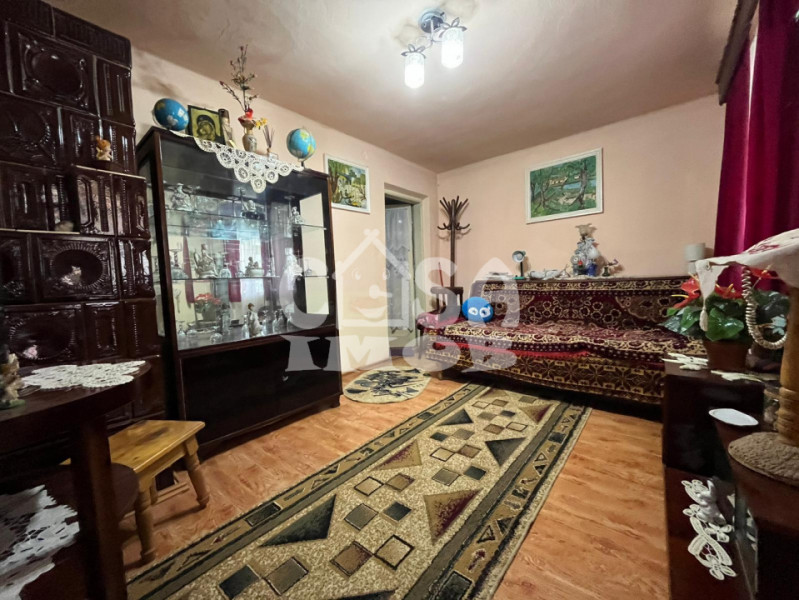 Vanzare 3 corpuri de casă pe același teren - locuinta multifamiliala