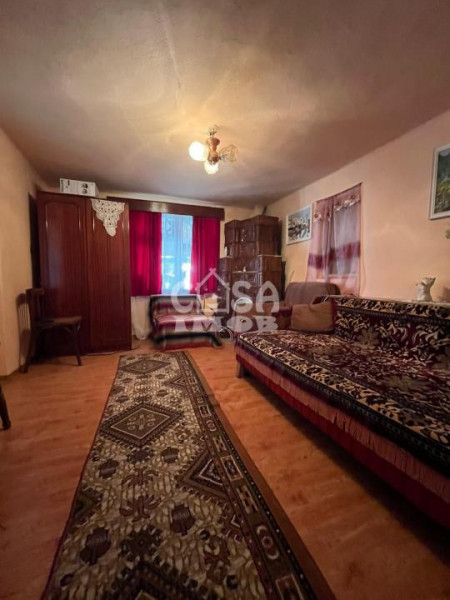 Vânzare casă multifamilială și teren în com.Tătărani - Căprioru, jud. Dâmbovița