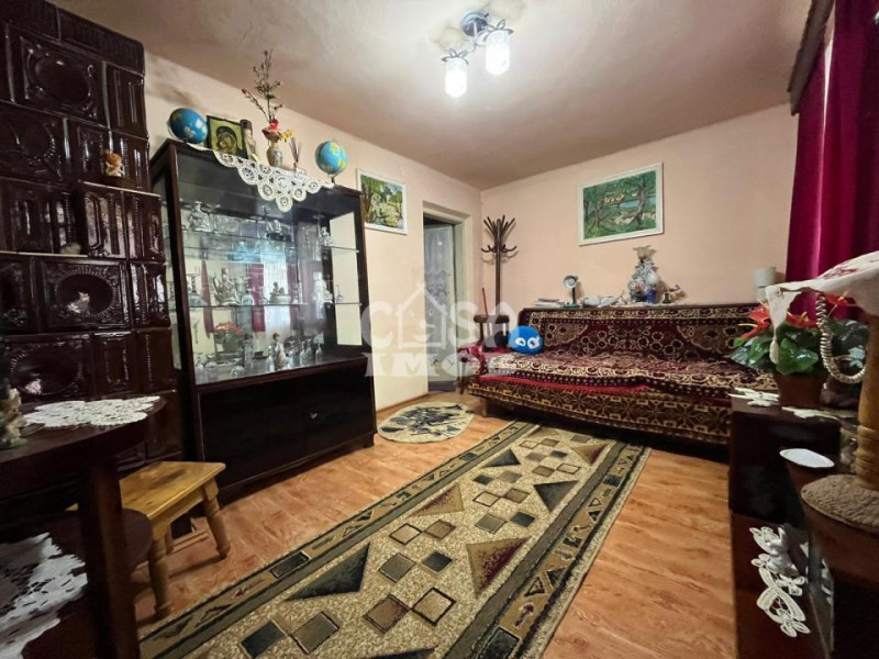 Vânzare casă multifamilială și teren în com.Tătărani - Căprioru, jud. Dâmbovița