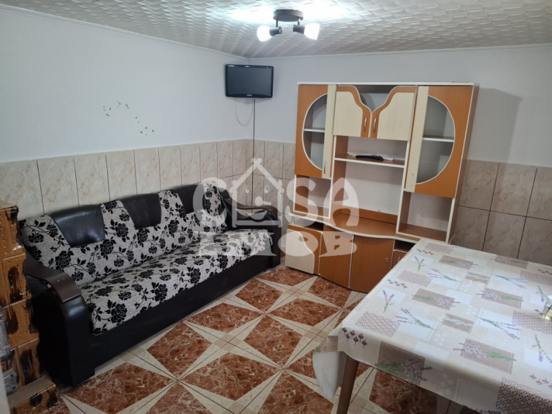 Comision 0 - VÂNZARE CASĂ + TEREN în sat Lazuri, județul Dâmbovița