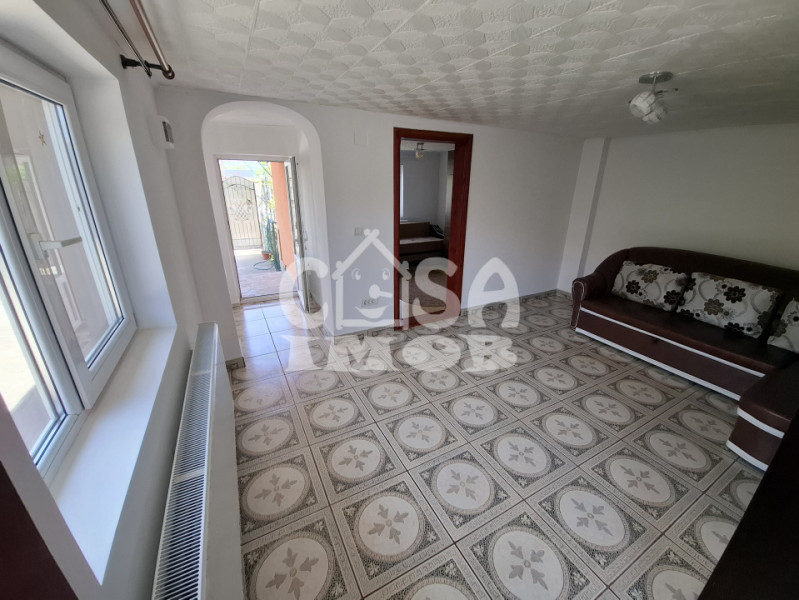 Comision 0 - VÂNZARE CASĂ + TEREN în sat Lazuri, județul Dâmbovița