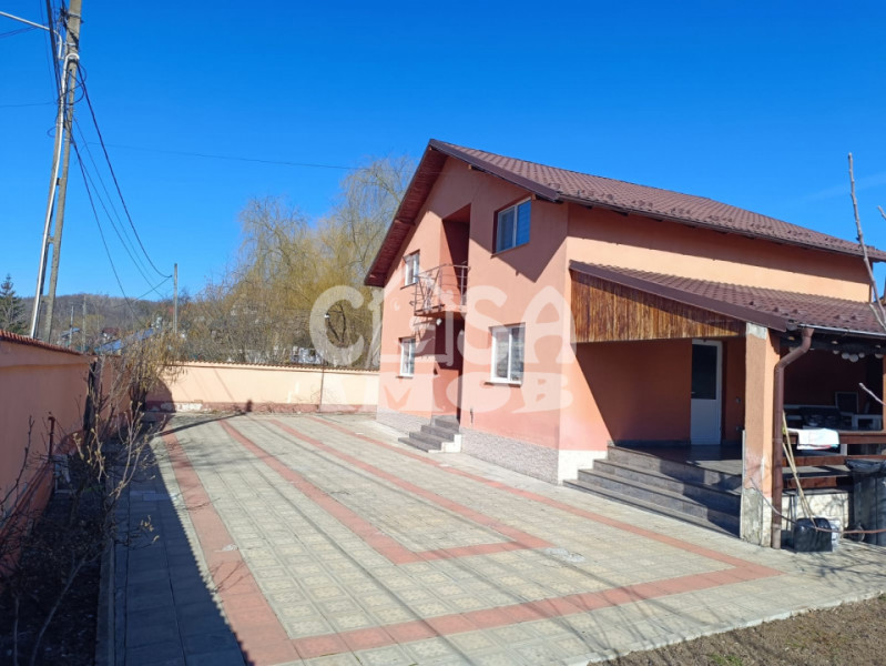 Vânzare Vilă P+M în Viforâta, jud. Dâmbovița, la 4 km de Târgoviște