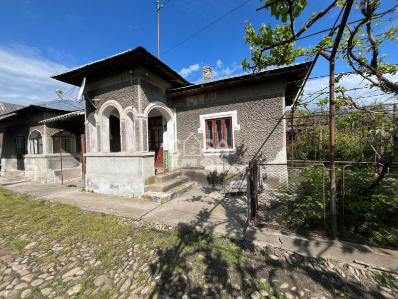 Casă la Doicesti cu teren de 1300 mp livadă și acces rapid către Târgoviște