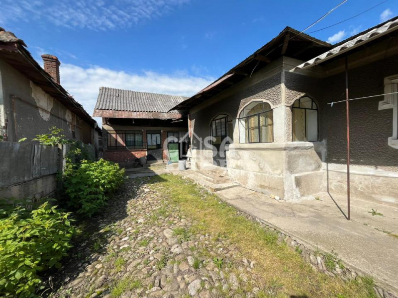 Casă la Doicesti cu teren de 1300 mp livadă și acces rapid către Târgoviște