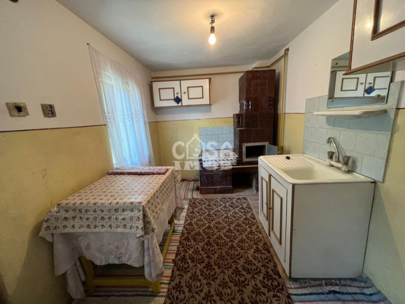 Casă la Doicesti cu teren de 1300 mp livadă și acces rapid către Târgoviște