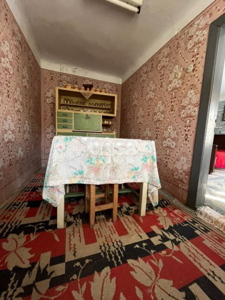 Casă la Doicesti cu teren de 1300 mp livadă și acces rapid către Târgoviște