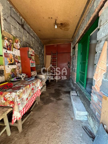 Casă la Doicesti cu teren de 1300 mp livadă și acces rapid către Târgoviște
