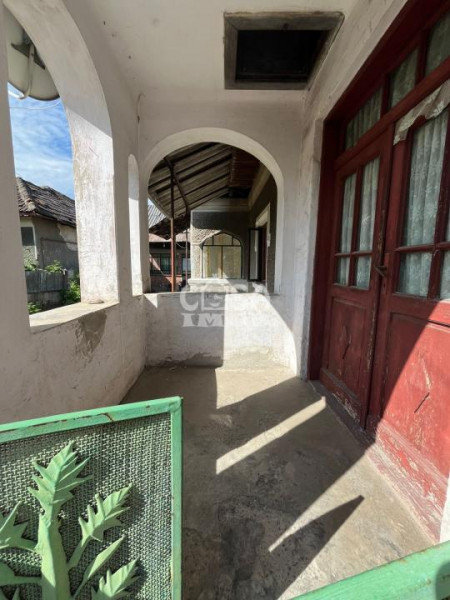 Casă la Doicesti cu teren de 1300 mp livadă și acces rapid către Târgoviște