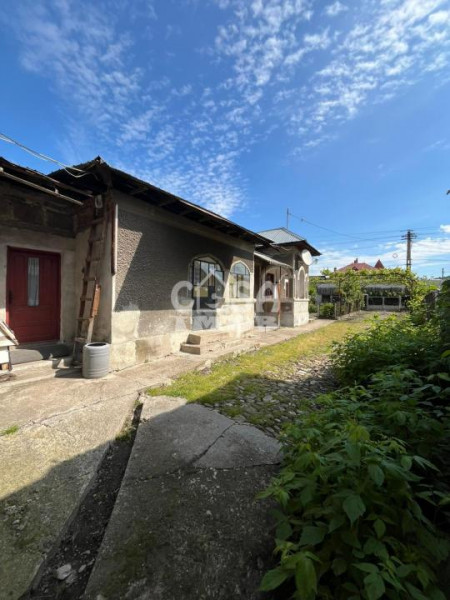 Casă la Doicesti cu teren de 1300 mp livadă și acces rapid către Târgoviște