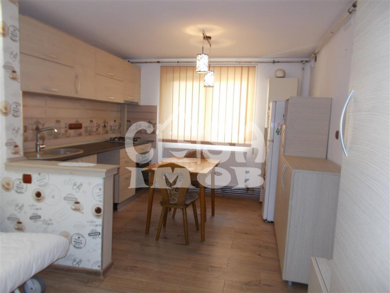 Vânzare garsonieră modernă în micro 6 - Târgoviște