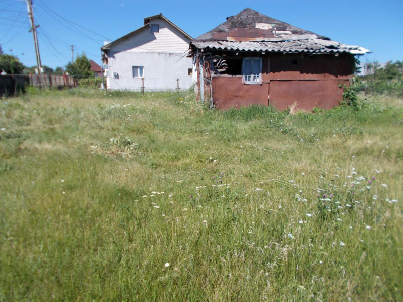 Vanzare teren in comuna Dragomiresti, sat Decindeni, jud. Dambovita