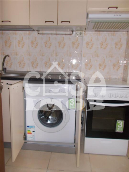 Vânzare garsoniera confort 1, ETAJ 1,  micro 6 Targoviste
