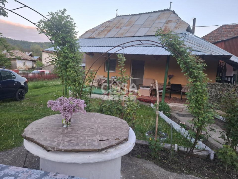 Vânzare casă+teren în com. Bărbulețu, jud. Dâmbovița