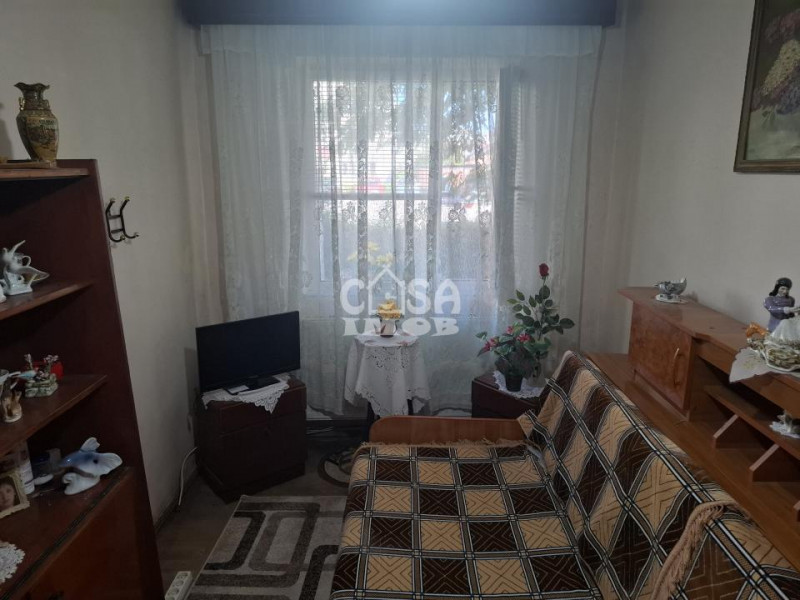 Vânzare apartament 2 camere, parter, micro 8 Târgoviște (Piața 1 Mai)