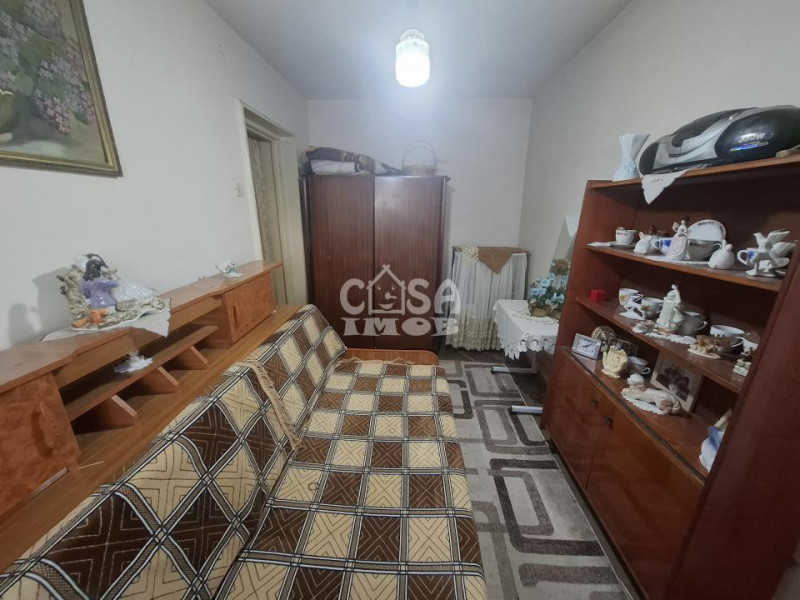 Vânzare apartament 2 camere, parter, micro 8 Târgoviște (Piața 1 Mai)