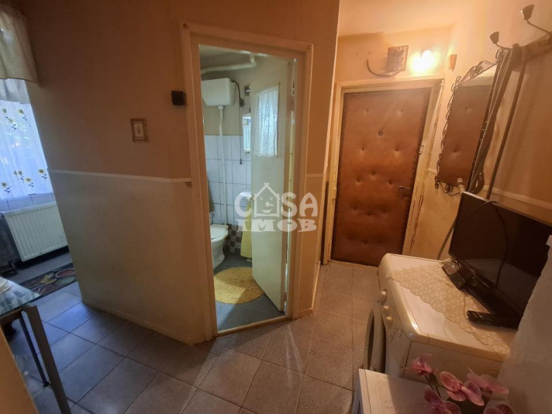 Vânzare apartament 2 camere, parter, micro 8 Târgoviște (Piața 1 Mai)