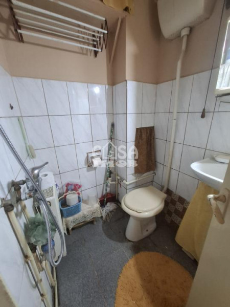 Vânzare apartament 2 camere, parter, micro 8 Târgoviște (Piața 1 Mai)