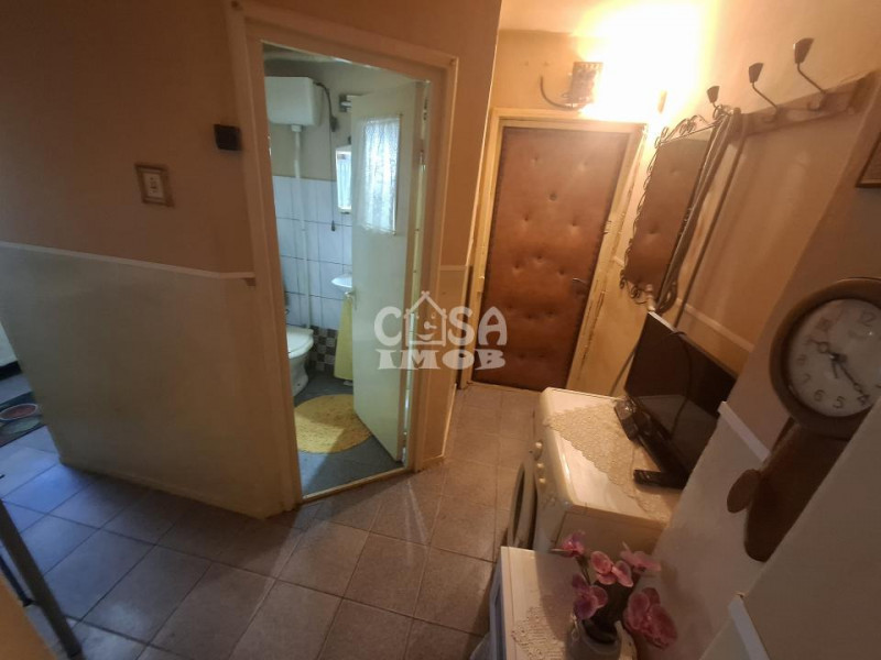 Vânzare apartament 2 camere, parter, micro 8 Târgoviște (Piața 1 Mai)