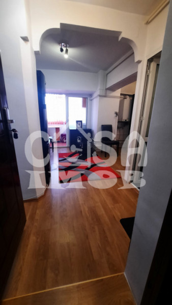 Vânzare garsonieră, etaj 3, pe Calea București, în Târgoviște