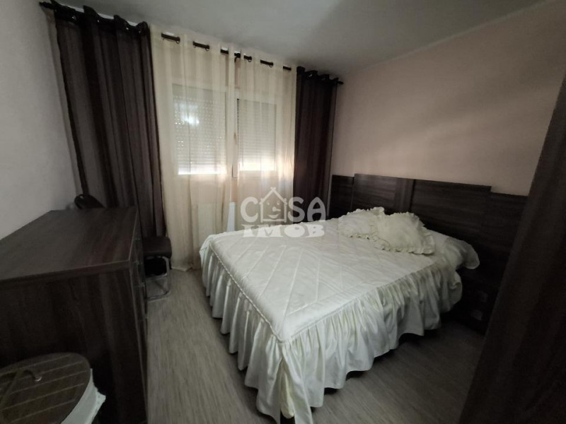 COMISION 0 - Vânzare apartament 3 camere, micro 11, etaj 2, Târgoviște