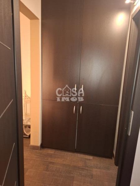 COMISION 0 - Vânzare apartament 3 camere, micro 11, etaj 2, Târgoviște