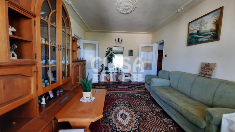 Apartament 2 camere, confort 1, micro 6, etaj 4, pe Bld. Unirii, Târgoviște