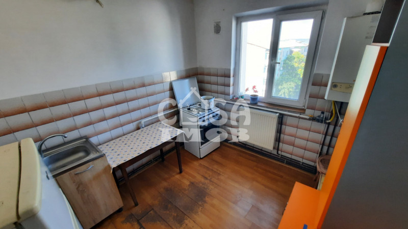 Apartament 2 camere, confort 1, micro 6, etaj 4, pe Bld. Unirii, Târgoviște
