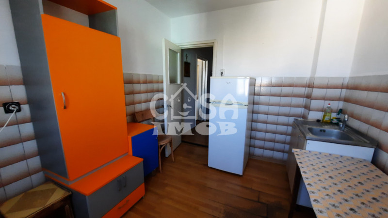 Apartament 2 camere, confort 1, micro 6, etaj 4, pe Bld. Unirii, Târgoviște