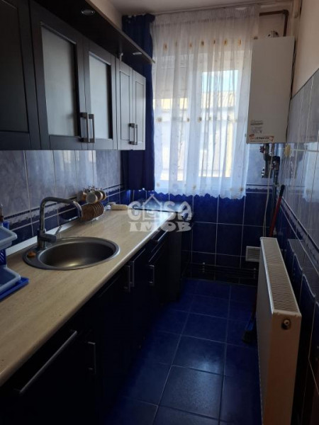 Comision 0 - Vânzare apartament 2 camere, micro 6 Târgoviște