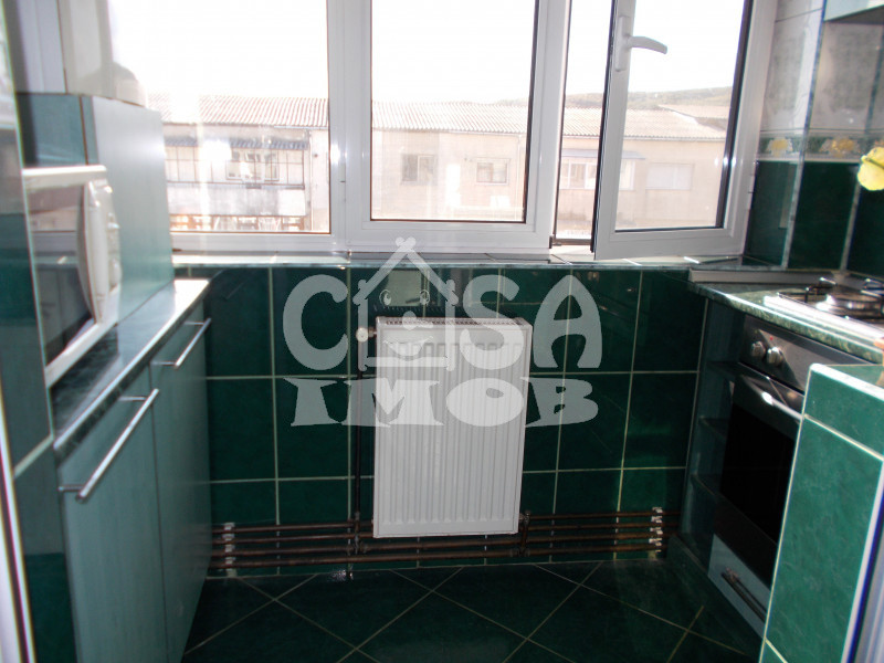 Comision 0 - Apartament 4 camere, decomandat, zona centrala - Moreni