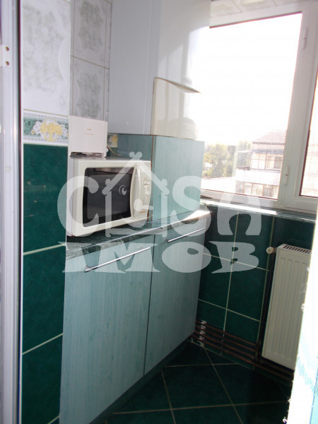 Comision 0 - Apartament 4 camere, decomandat, zona centrala - Moreni