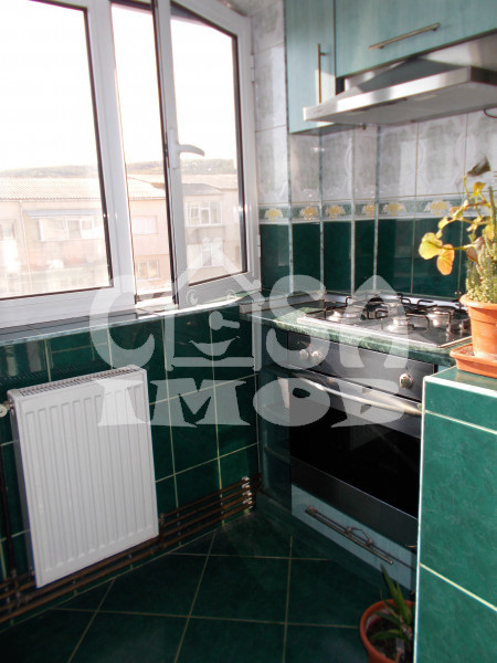 Comision 0 - Apartament 4 camere, decomandat, zona centrala - Moreni