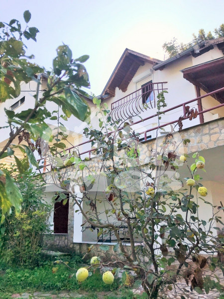 Comision 0 - Vilă în Măgura,  jud. Dâmbovita (la 20 km de Breaza)